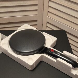 Deni Black Electric Crepe Maker